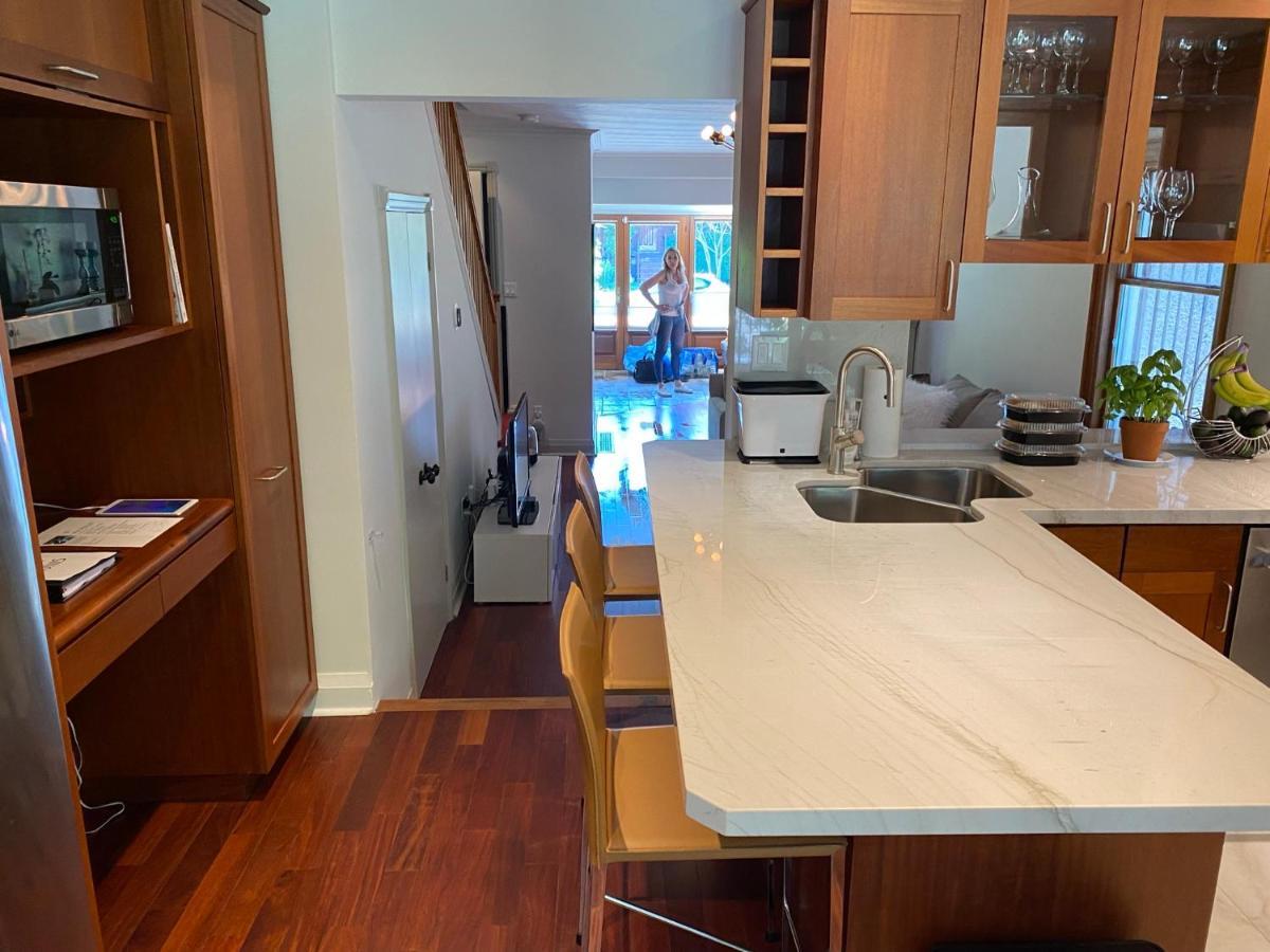 Superb Beach Home:Heated Pool-Hot Tub Open 365Days Toronto Exterior photo