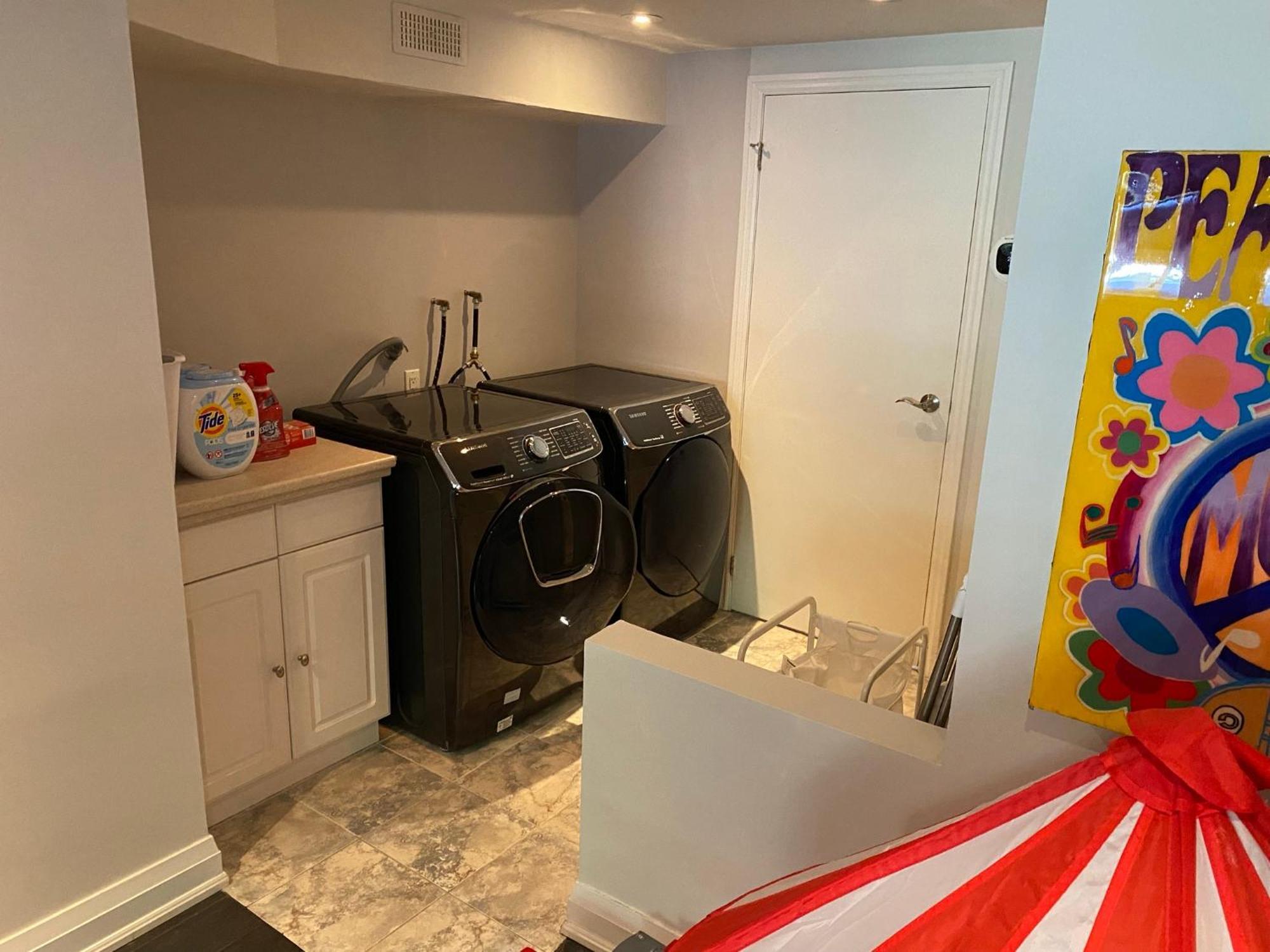 Superb Beach Home:Heated Pool-Hot Tub Open 365Days Toronto Exterior photo
